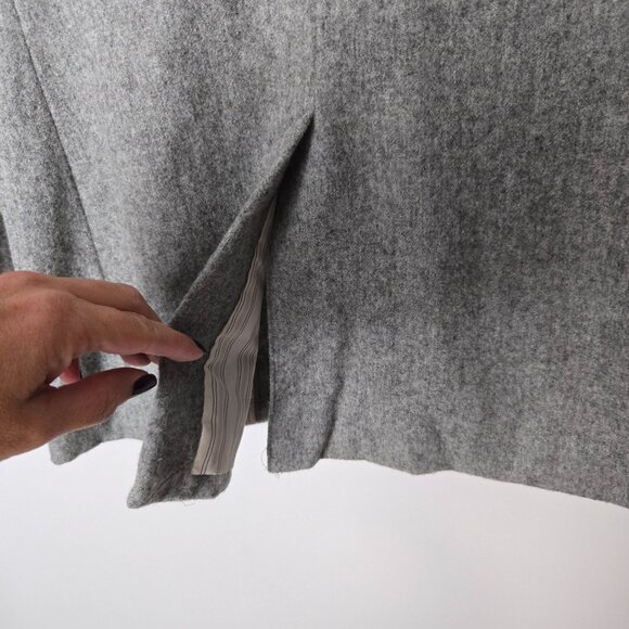 GAP Women's Size 10 Wool Blend Lined Gray Button Blazer Jacket - Picture 6 of 11